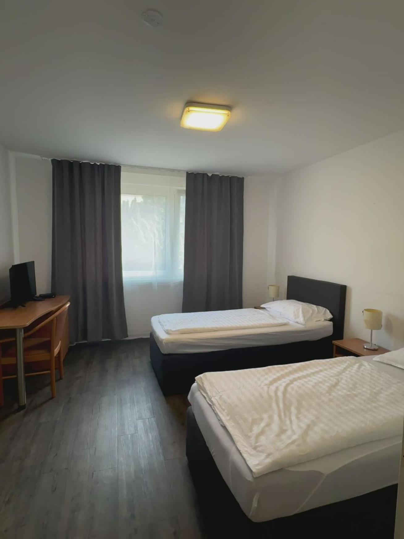 Centro Hotel Oberhausen Екстер'єр фото