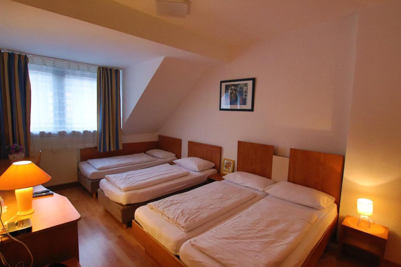 Centro Hotel Oberhausen Екстер'єр фото